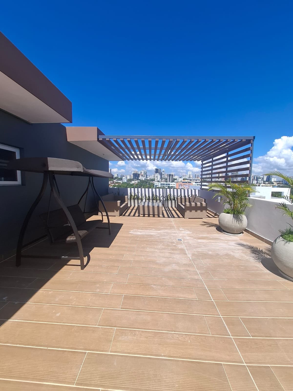 APARTAMENTO MODERNO Y TOTALMENTE AMUEBLADO ZONA UNIVERSITARIA 6to piso Foto 7324458-7.jpg