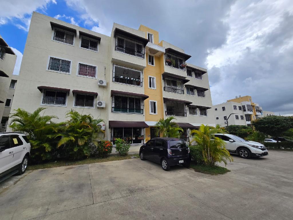 Apartamento en el Residencial Monumental Santo Domingo Oeste.   Foto 7324463-1.jpg