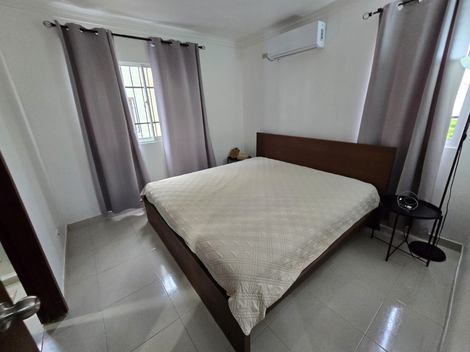 Apartamento en el Residencial Monumental Santo Domingo Oeste.   Foto 7324463-11.jpg