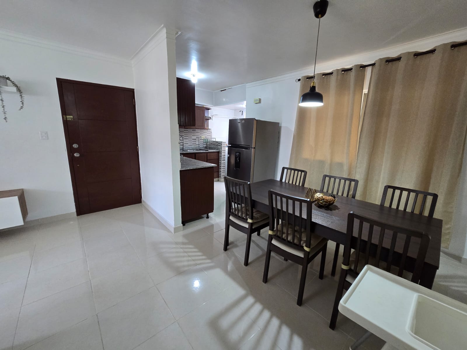 Apartamento en el Residencial Monumental Santo Domingo Oeste.   Foto 7324463-14.jpg