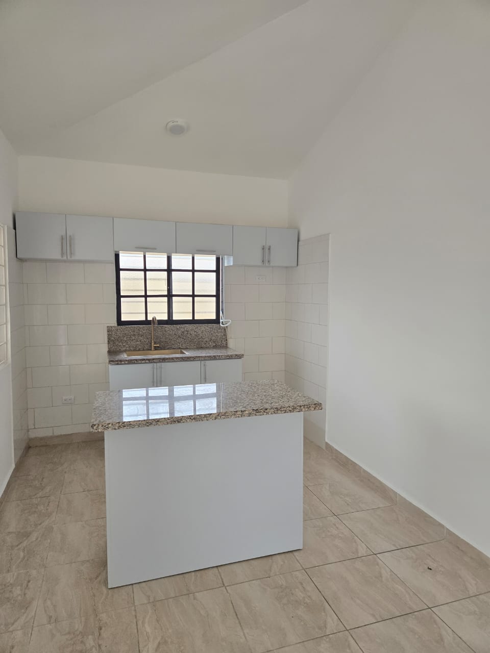 APARTAMENTO EN ALQUILER EN RESIDENCIAL CERRADO   Foto 7324495-3.jpg