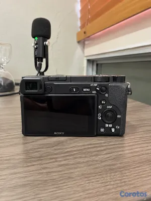 Sony A6400 4K  lente 16-50mm  bolso Lowepro y cargador Foto 7324659-5.jpg