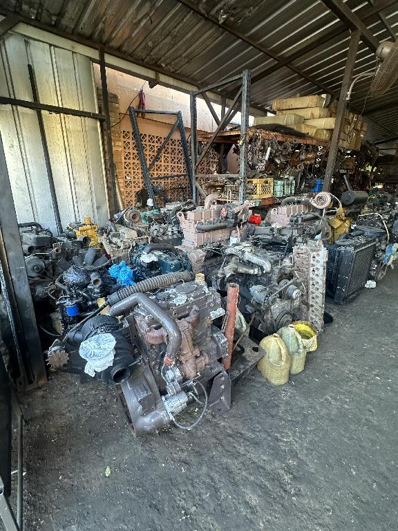 MOTORES CUMMISN 6BT 4BT JONH DEERE DEUZ PERKINS Y MÁS  Foto 7324682-1.jpg