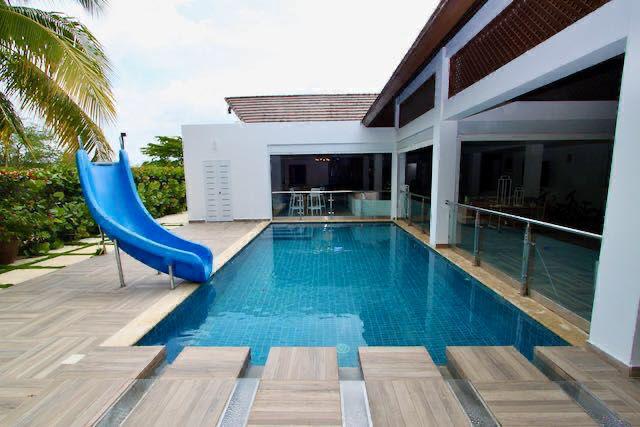 Descubre esta espectacular Villa en Guavaberry Golf  Country Club Foto 7324776-10.jpg