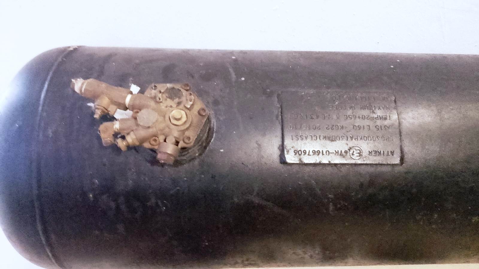 Se vende equpo de gas para vehiculo con su tanque computadora regulado Foto 7324816-3.jpg
