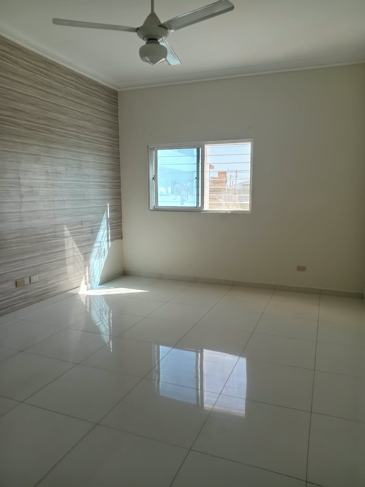 Apartamento en alquiles de 2 hab  en la Ave. los beisbolistas Foto 7324968-2.jpg