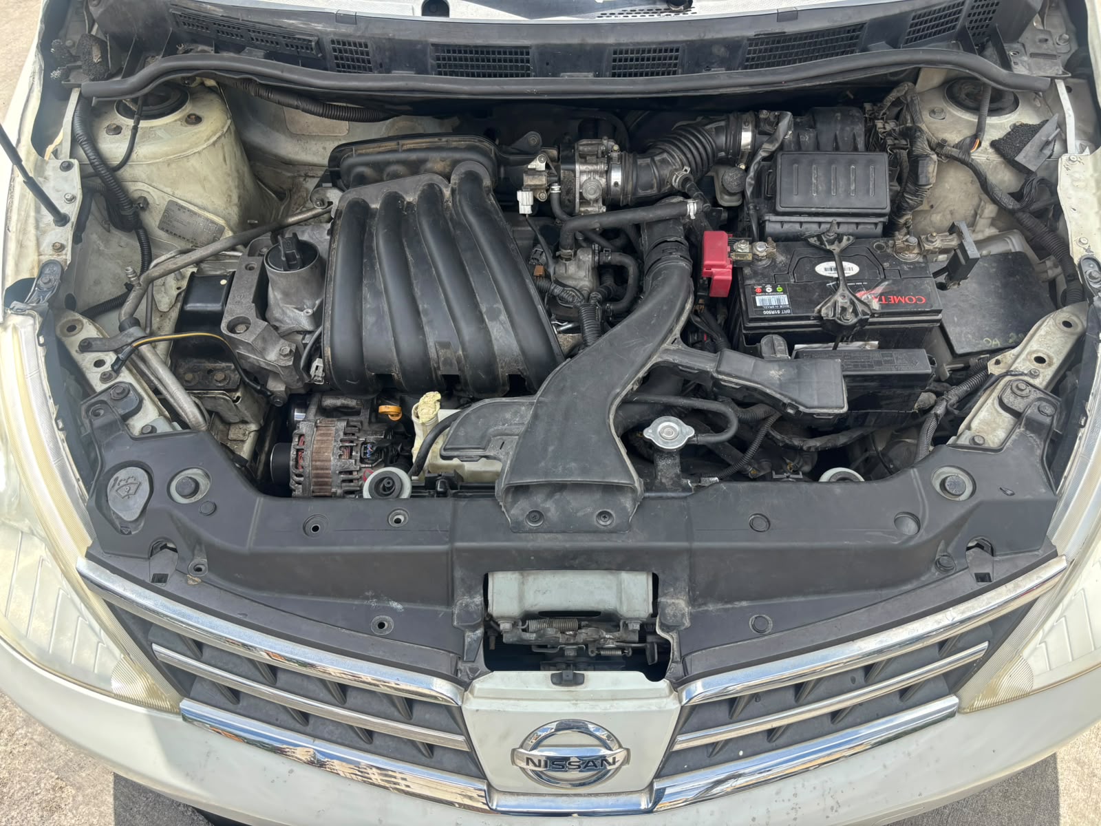Nissan Tiida 2011 Foto 7324969-3.jpg