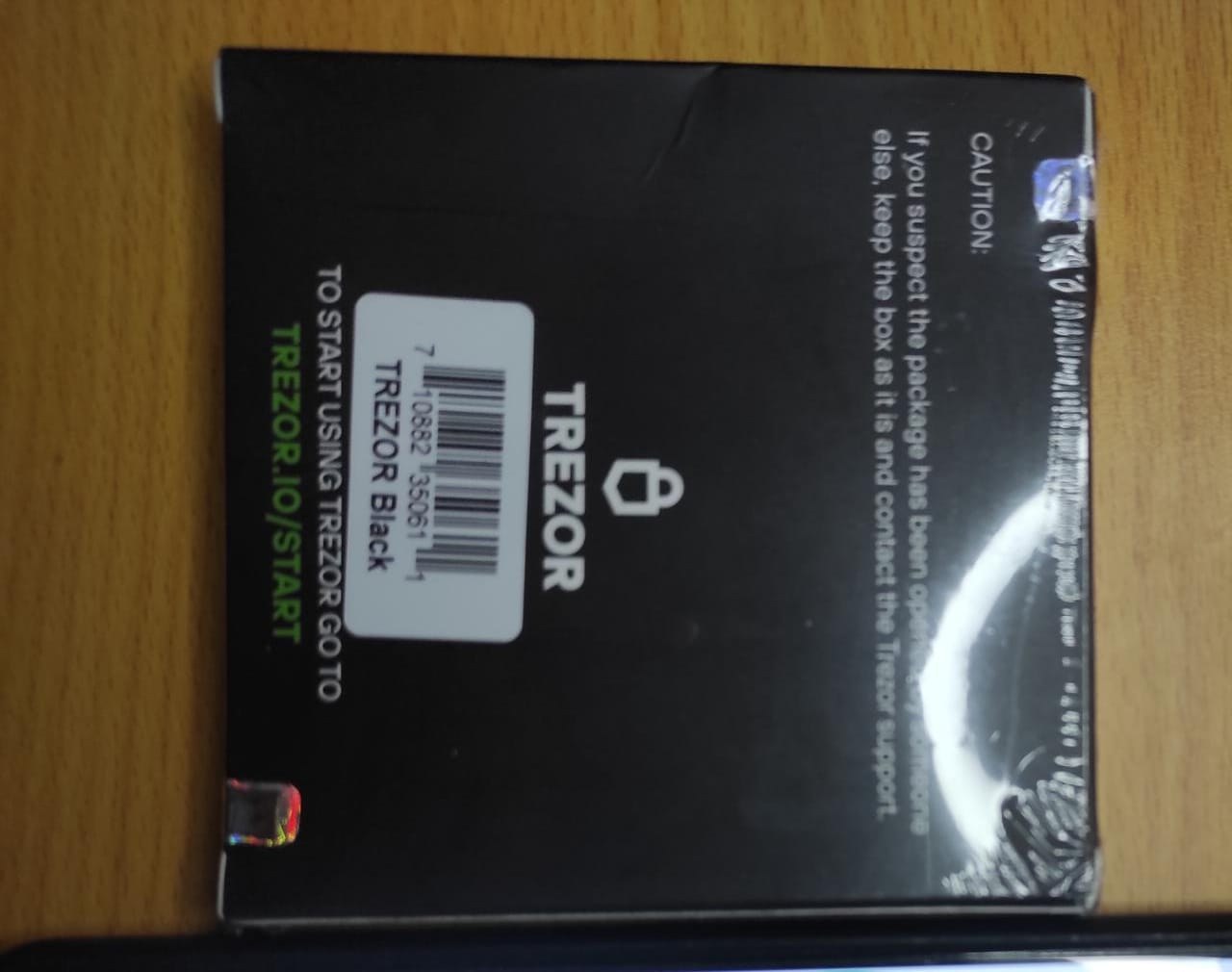 TREZOR ONE Original Nuevo Negro y Blanco Foto 7325001-2.jpg
