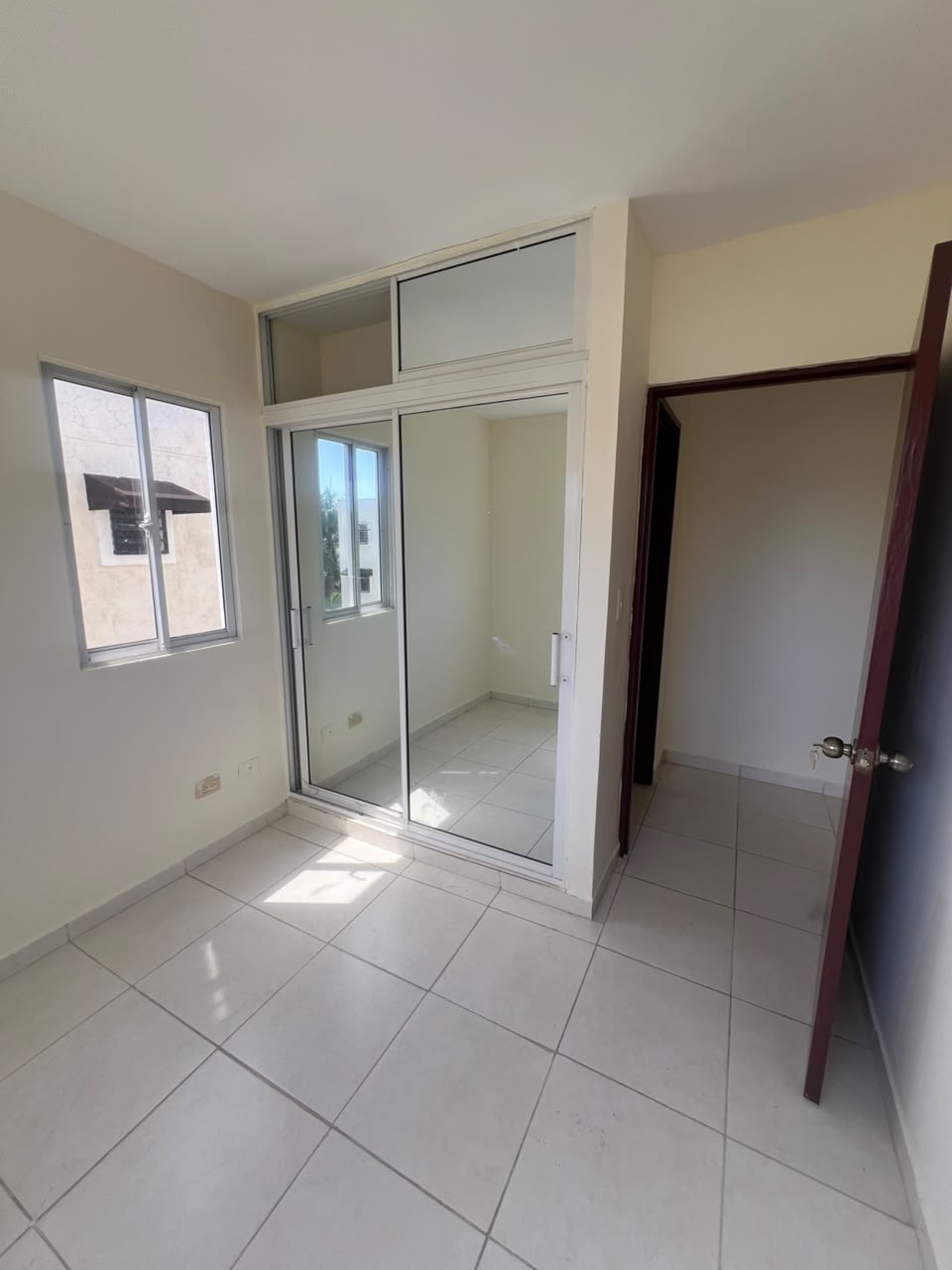 Rento Apartamento 4to Piso en San Isidro Residencial Labrador Foto 7325090-15.jpg
